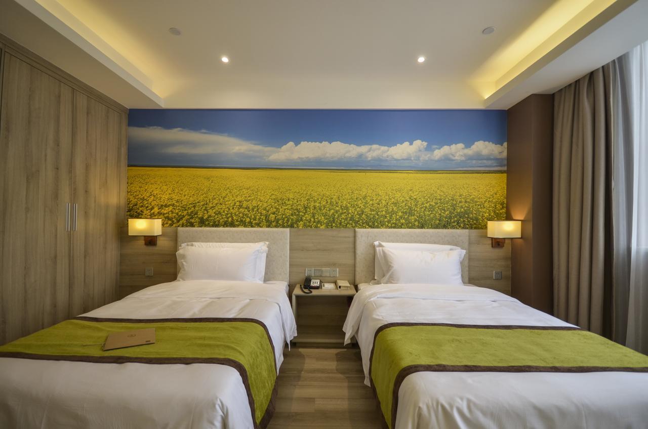 Xining Naduo Hotel Exterior photo